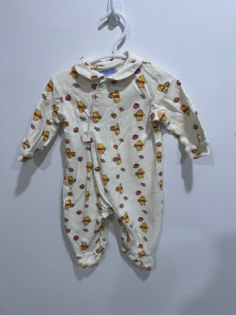 3 for $25 Vintage Disney Winnie the Pooh Baby Sleeper 0-3 months